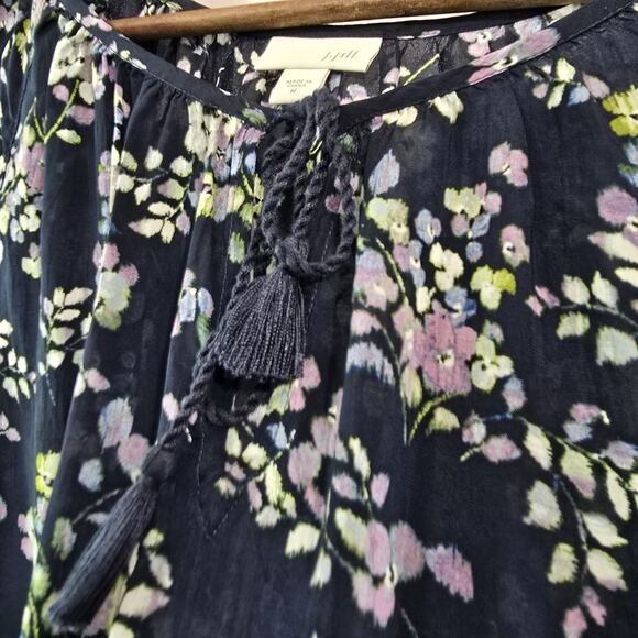 J Jill Shirt Womens Medium Blue Purple Floral Keyhole Blouse Popover Tassel Navy - Picture 8 of 12